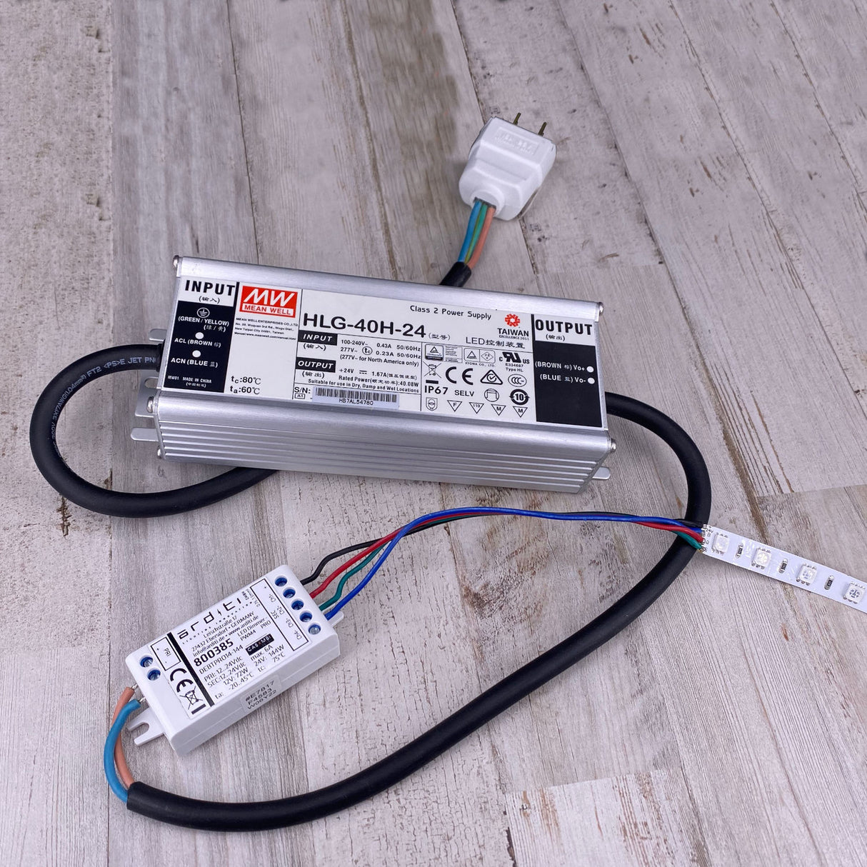 Casambi 4-Channel Bluetooth Mesh LED Controller ~ Model CBU-PWM4 - Wired4Signs USA - Buy LED lighting online