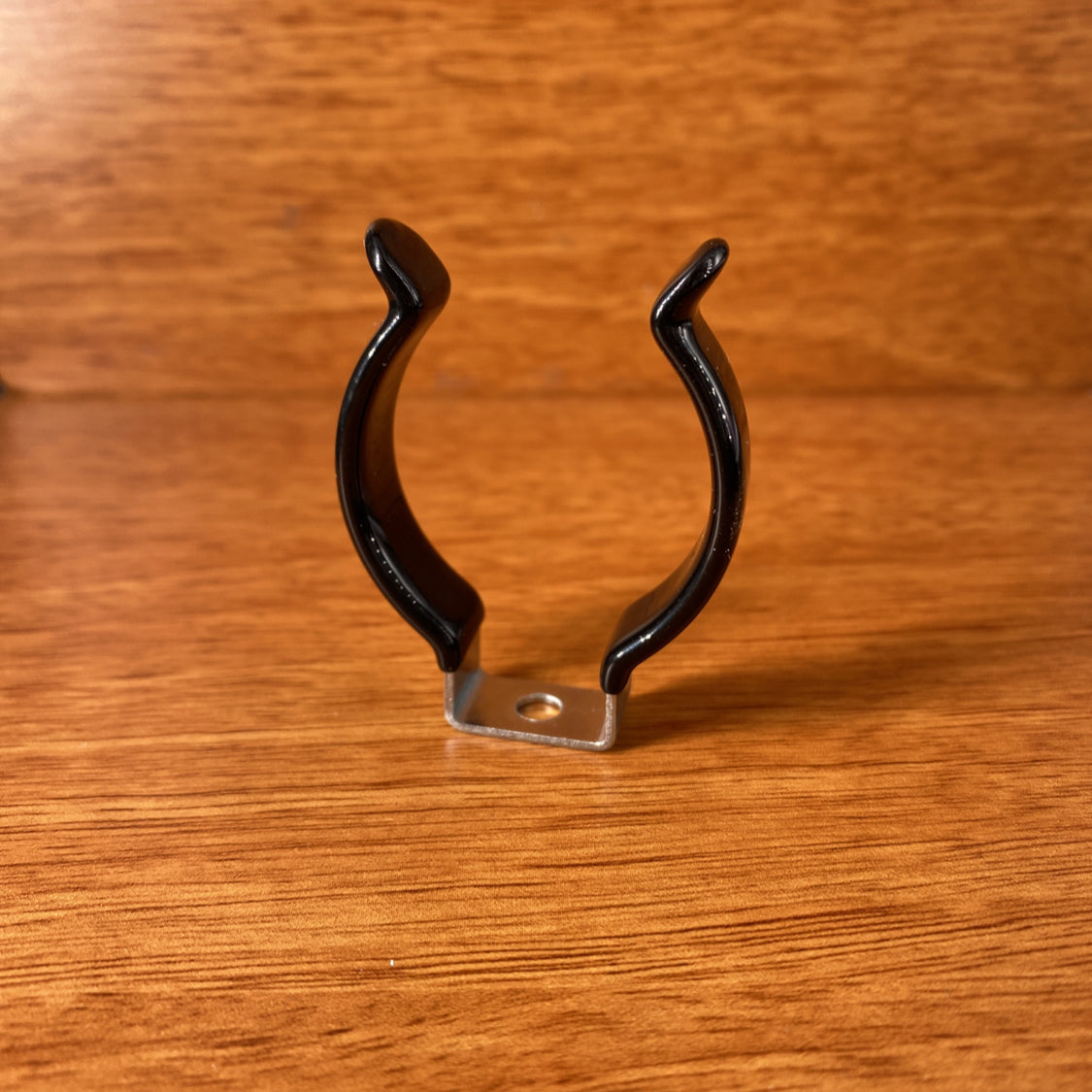 Coated Metal Mounting Clip for 1.50" Round Profiles - Wired4Signs USA - Buy LED lighting online