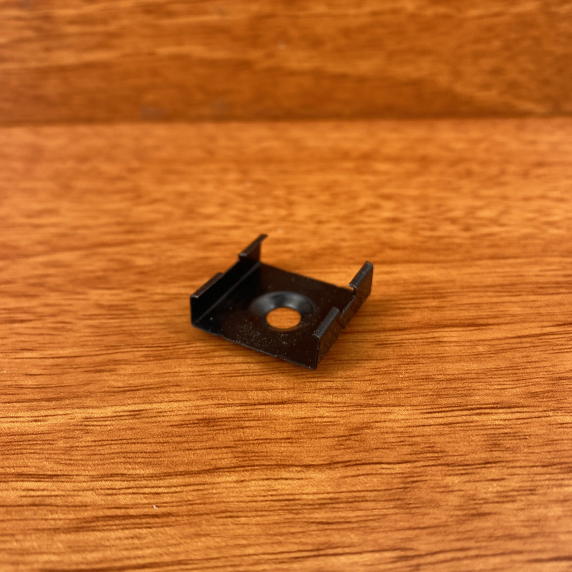 Single Mounting Clip for Roma XL, Berlin XL & Versalles - Wired4Signs USA - Buy LED lighting online