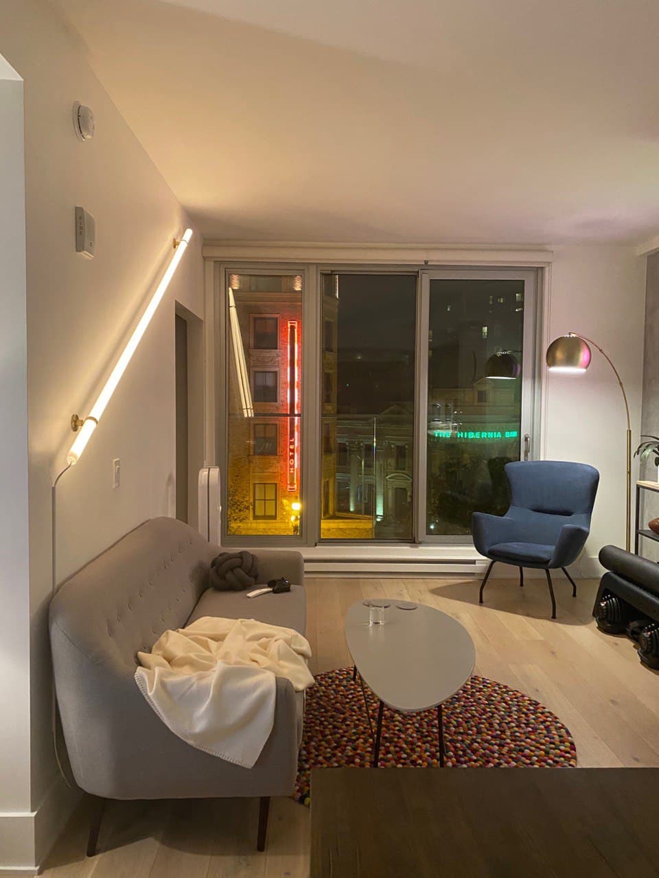 Metal Post for 1.50" Round Profiles - Wired4Signs USA - Buy LED lighting online