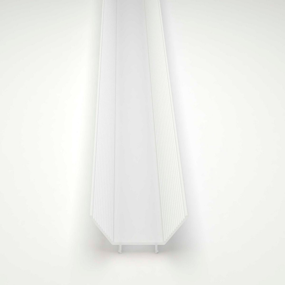 LED Diffuser with Side Wings for Easy-On XL Profiles